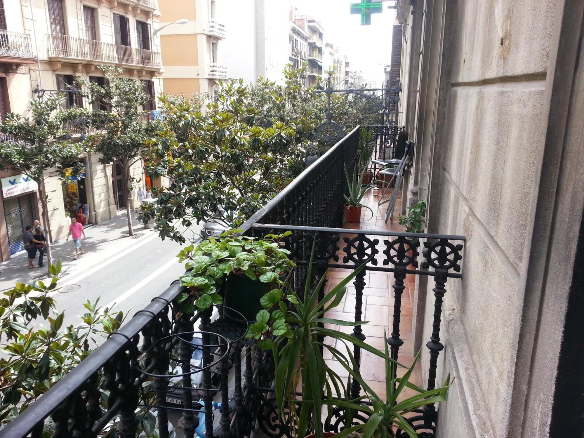 Barcelona Housing Recommend For Students Διαμέρισμα Εξωτερικό φωτογραφία